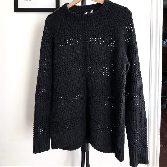 H&M Black sweather ✨New Price✨ - Picture 2 of 8